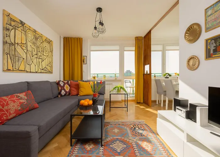 Autumn With Balcony And Two Bedrooms By Renters Apartament