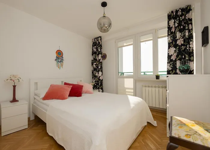 Apartament Autumn With Balcony And Two Bedrooms By Renters