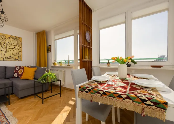 Autumn With Balcony And Two Bedrooms By Renters