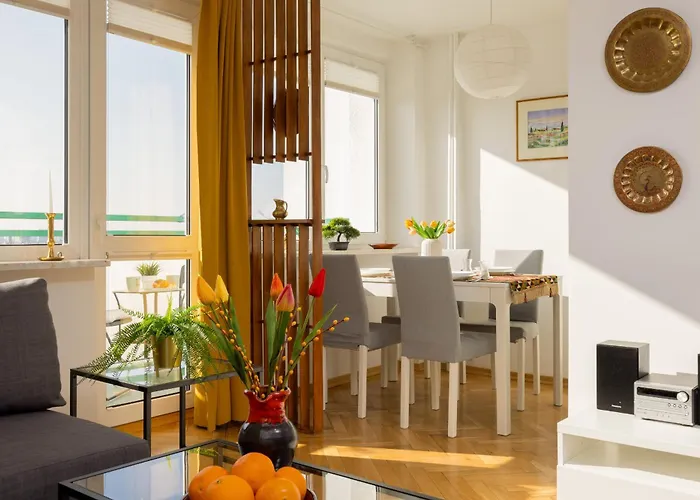 Autumn With Balcony And Two Bedrooms By Renters * Warszawa