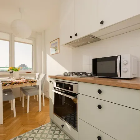 Autumn With Balcony And Two Bedrooms By Renters * Varsovia