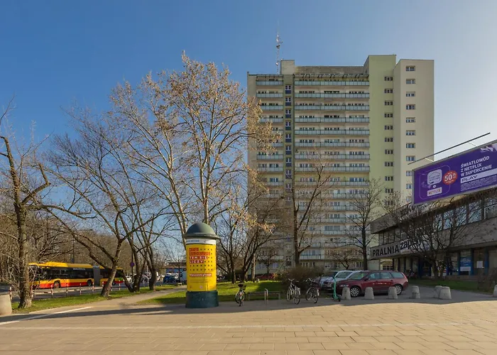 Lägenhet Autumn With Balcony And Two Bedrooms By Renters Warszawa