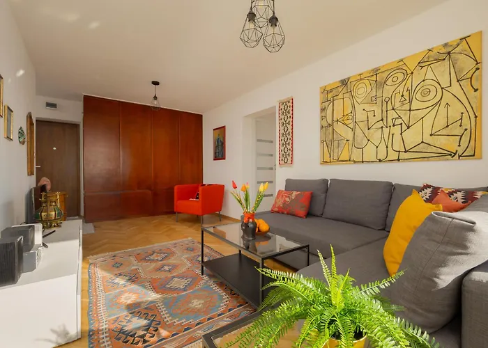 Autumn With Balcony And Two Bedrooms By Renters Apartment *