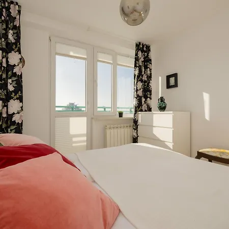 Lejlighed Autumn With Balcony And Two Bedrooms By Renters Warszawa